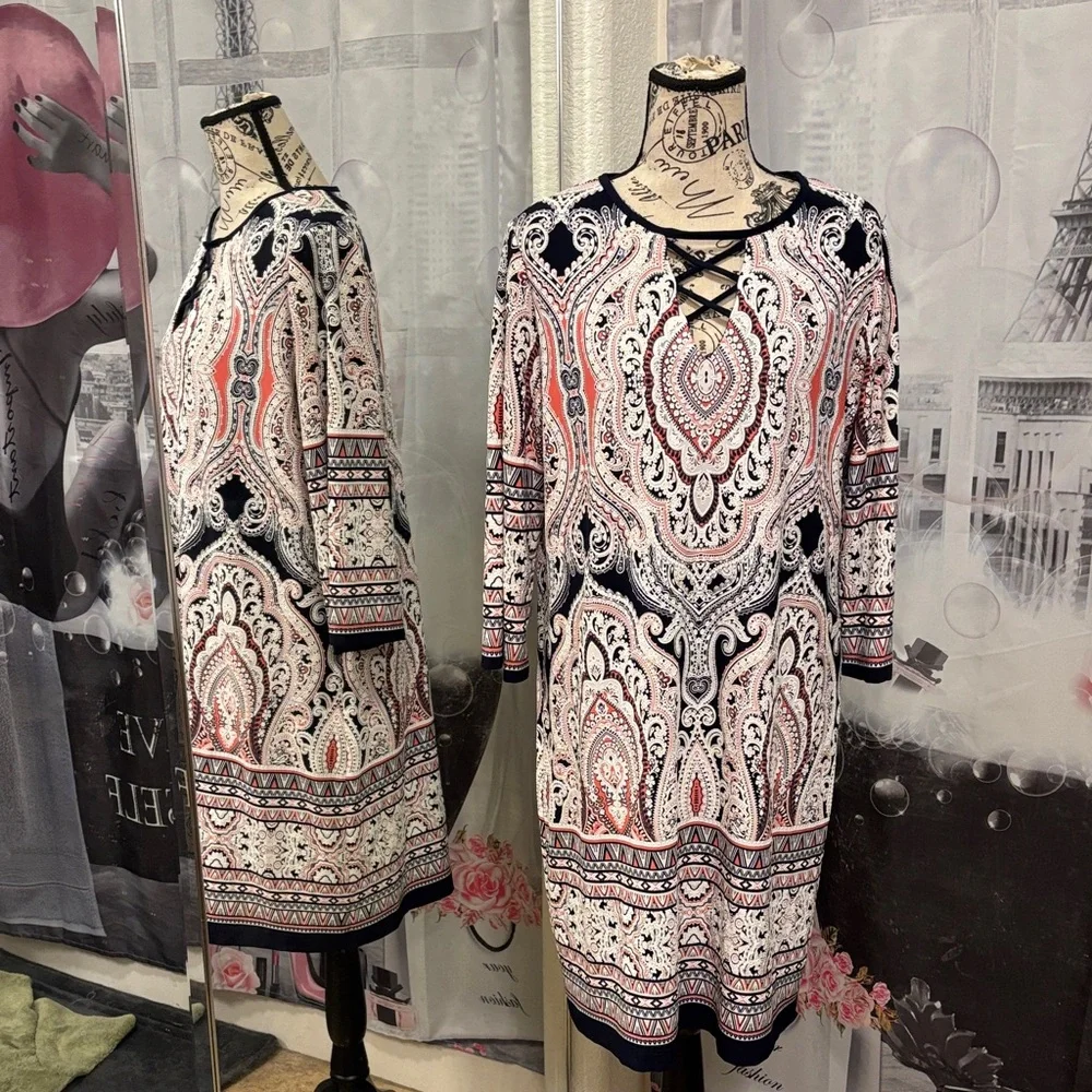 NWT Roz & Ali Paisley Print Dress - Picture 2 of 8